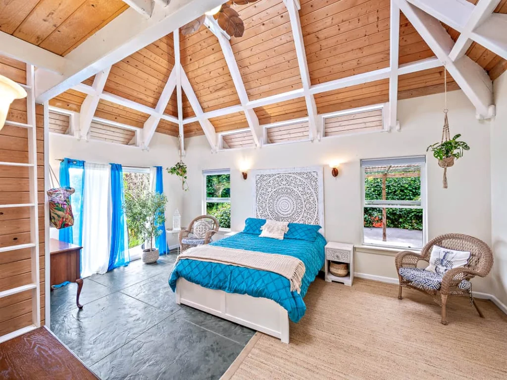 Bungalow Blue